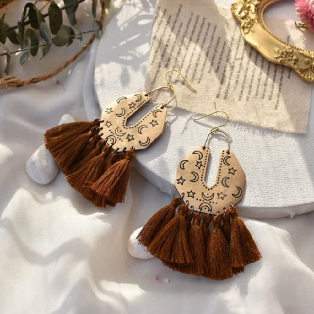 Moon and Star Polygon Tassels Earrings - Picture 2 of 8